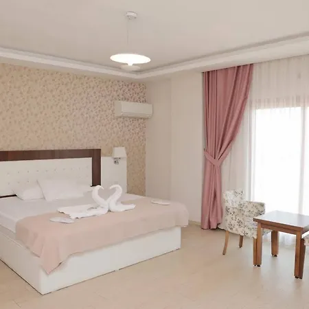 Hotel Tralles 3*